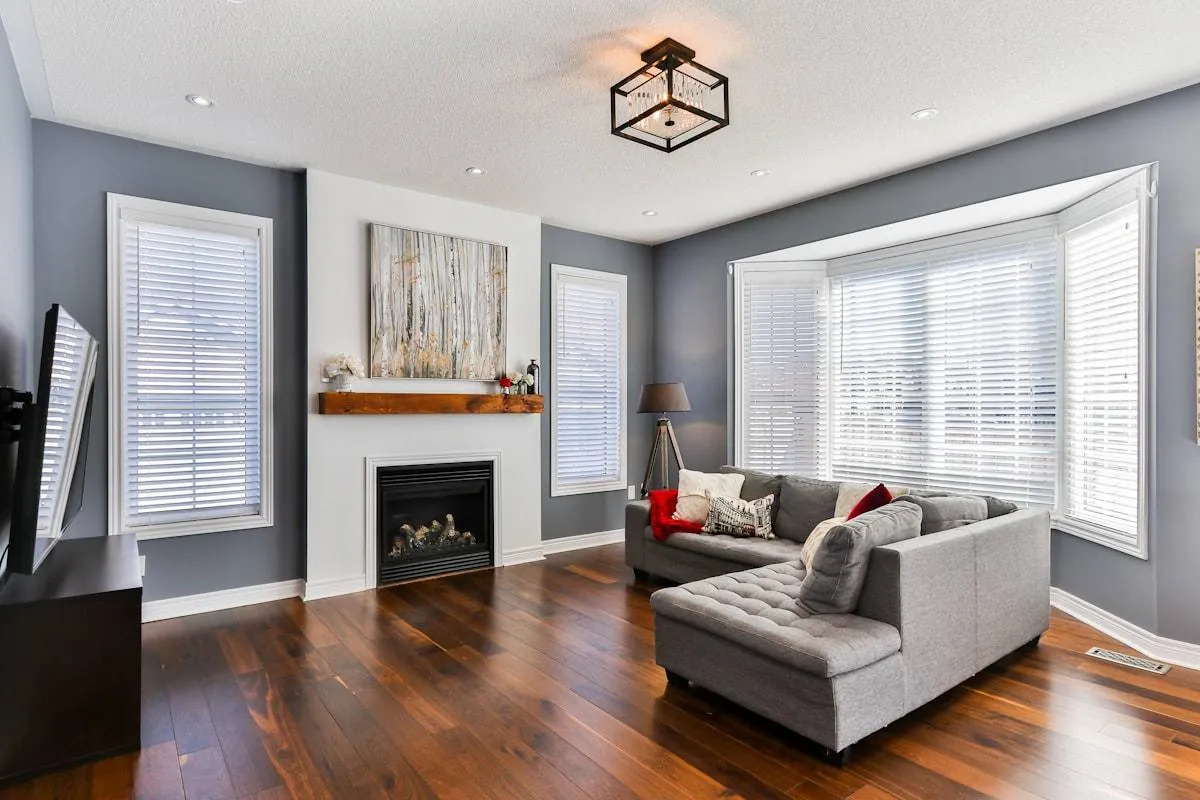 Living room pendant light fitting in a UK home